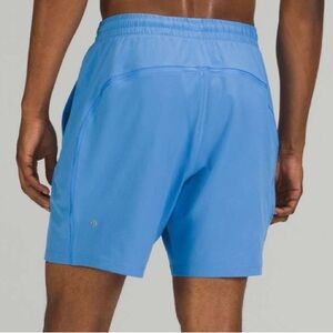 Lululemon✨Pace Breaker Linerless Short 7" Blue XS
Like New! Retail $68